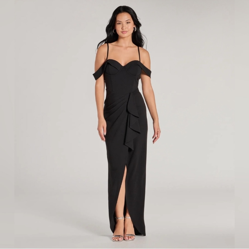 Windsor Black Strapless Gown